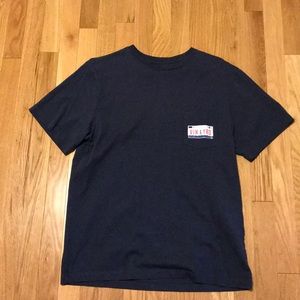 Men’s Small Vineyard Vines T shirt